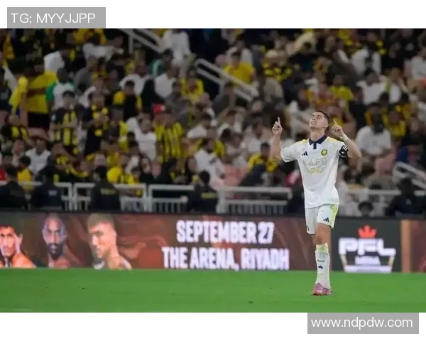 全球足球球星年薪排行前十名及其背后收入来源解析 全球足球球星年薪排行前十名及其背后收入来源解析