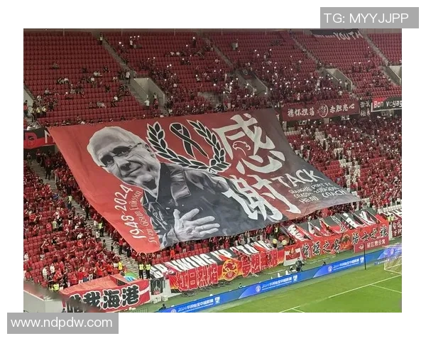 足球巨星赛场爆粗口引热议球迷媒体纷纷聚焦场内外影响 足球巨星赛场爆粗口引热议球迷媒体纷纷聚焦场内外影响