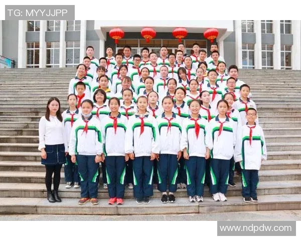 中国足球明星郭峰荣归江西助力地方足球发展再创辉煌 中国足球明星郭峰荣归江西助力地方足球发展再创辉煌